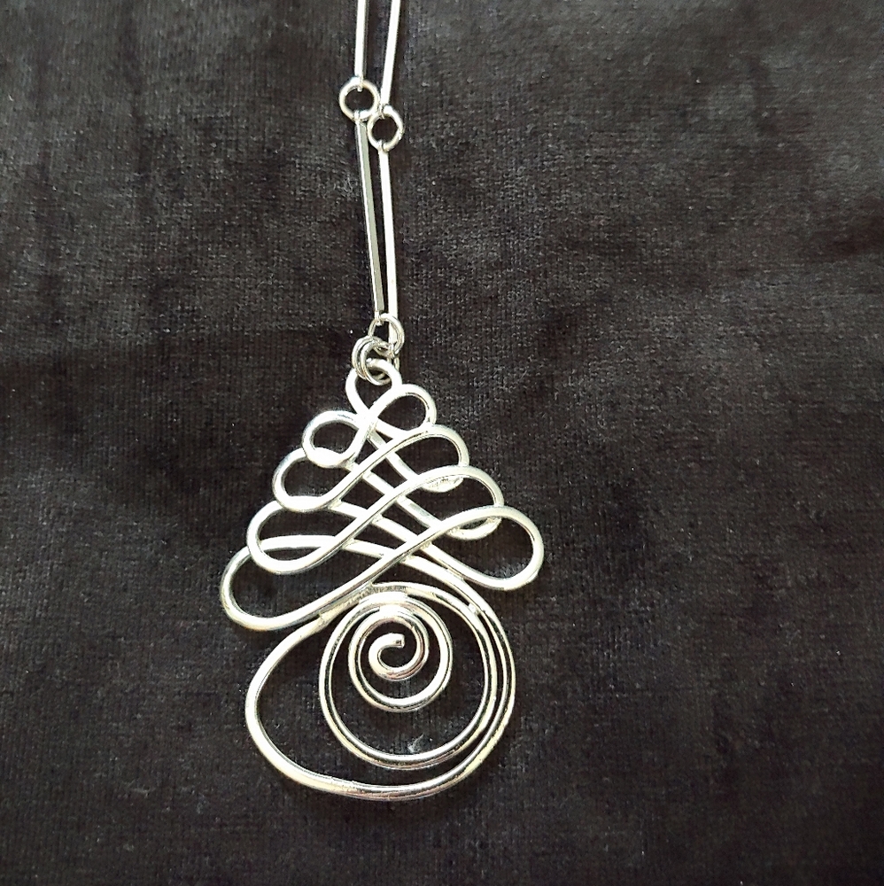 VTG Sarah Coventry Silver Swirl Necklace
